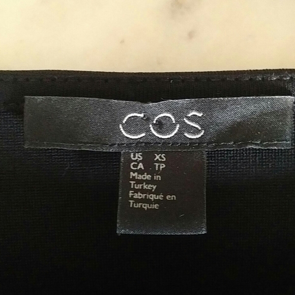 COS - pretty black stretch ruffle sleeve top - Picture 4 of 5